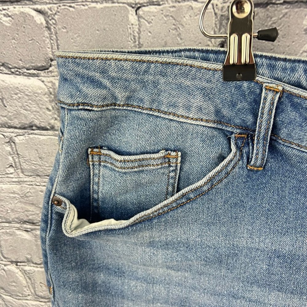 Ava & Viv Shorts Mid Rise Midi Blue Denim 5 Pockets Button Fly Stretch 24W - Picture 3 of 10